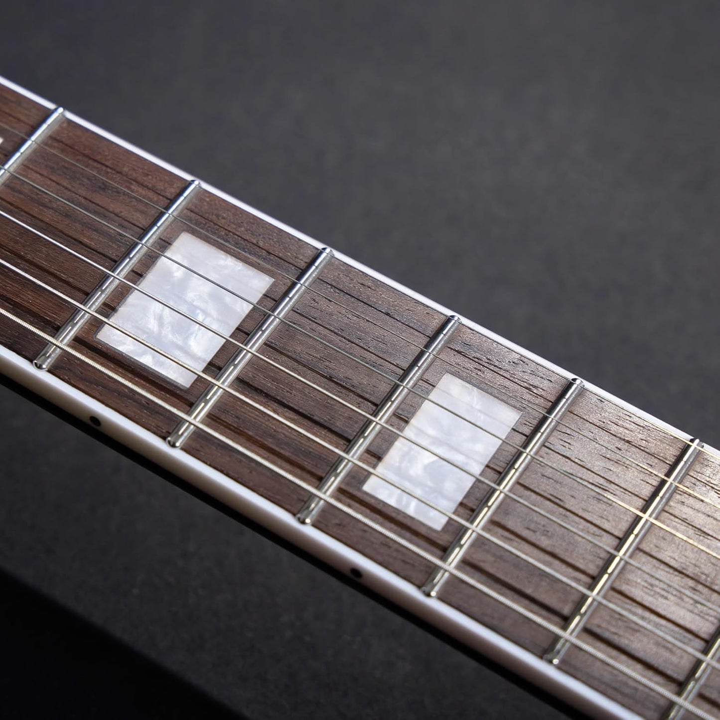 Firefly FFLV Solid Body Electric Guitar,Mahogany Guitar body,Stainless steel and ball end frets,rosewood fretboard(BlueBerry Color)